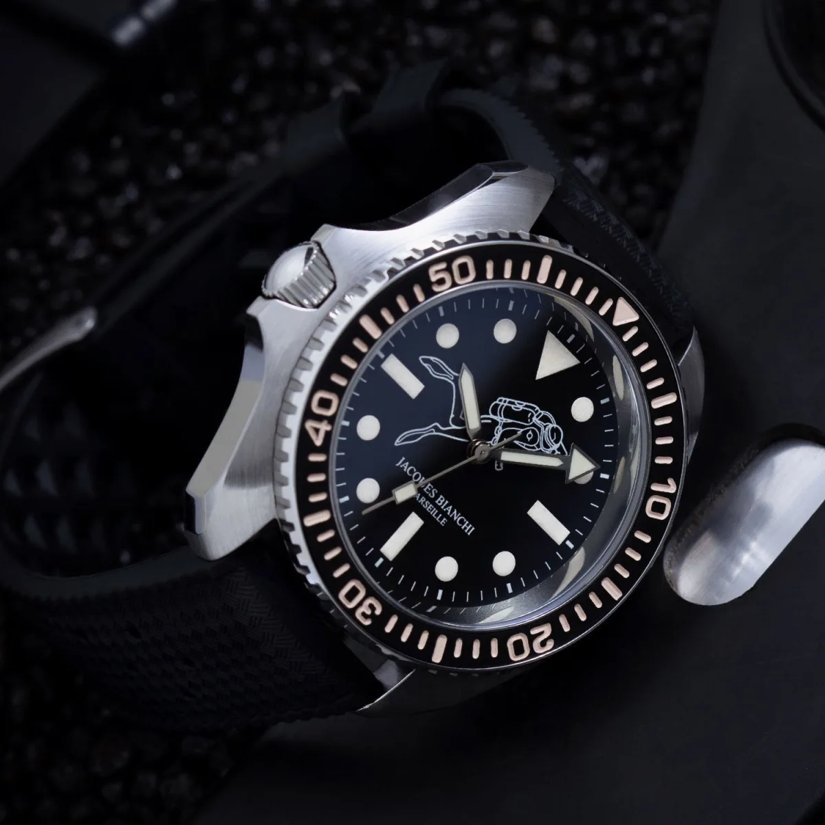 Seiko NH35 automatic movement in Jacques Bianchi JB200