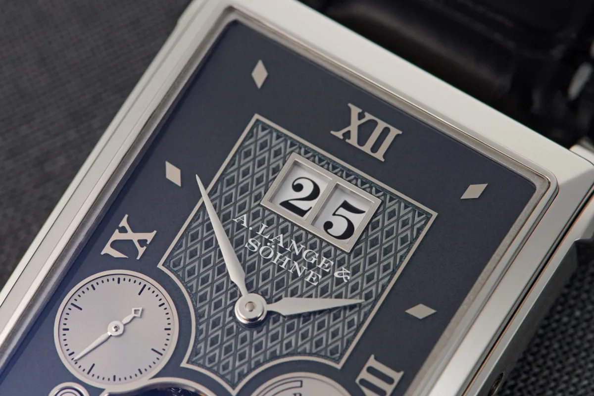 Engraved dial details of the Cabaret Tourbillon Handwerkskunst