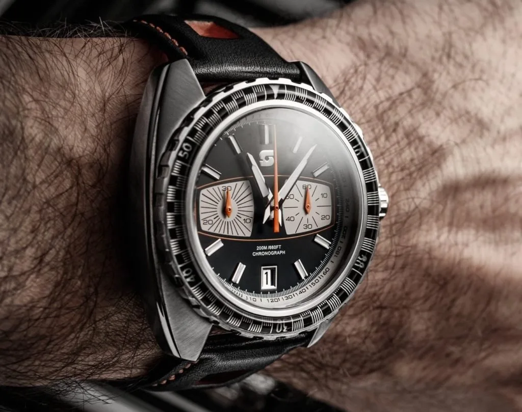 Straton Syncro watch combining dive and racing chronograph aesthetics