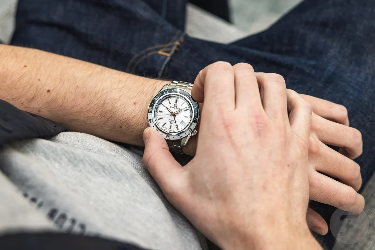 Close-up of Grand Seiko SBGJ277 Sekkei dial