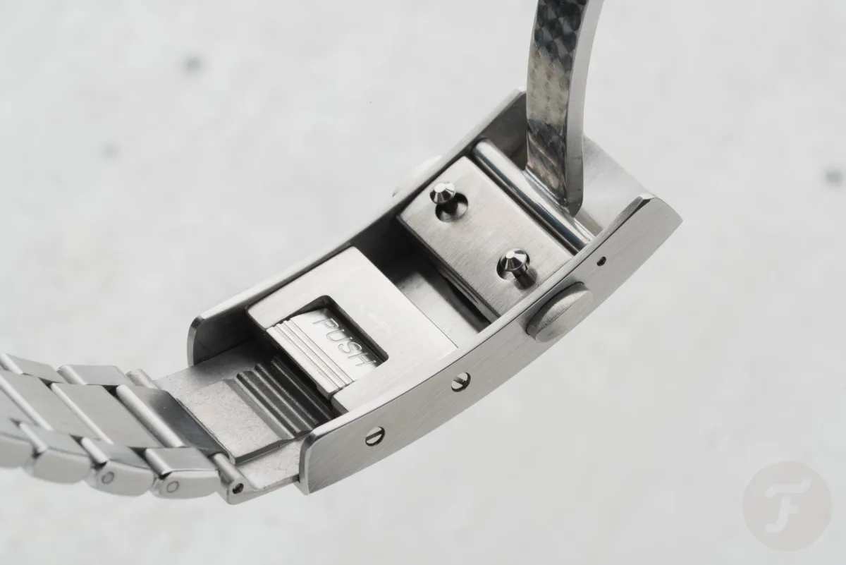 Traska Chronograph wrist experience