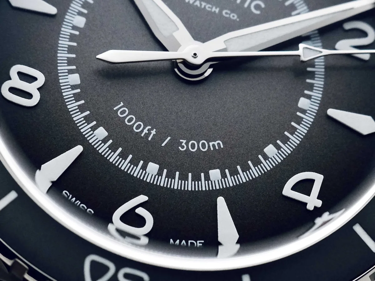 Luminescent hour markers on the watch dial