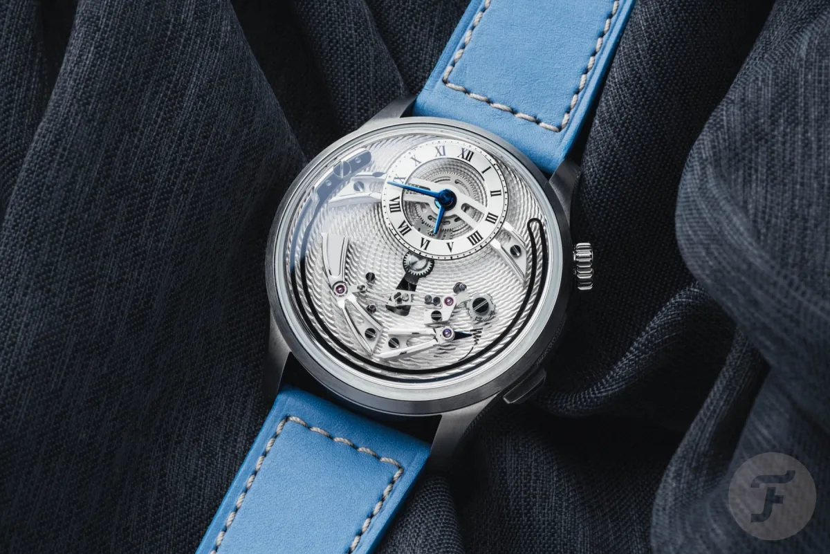 Lorier watch bezel and bracelet