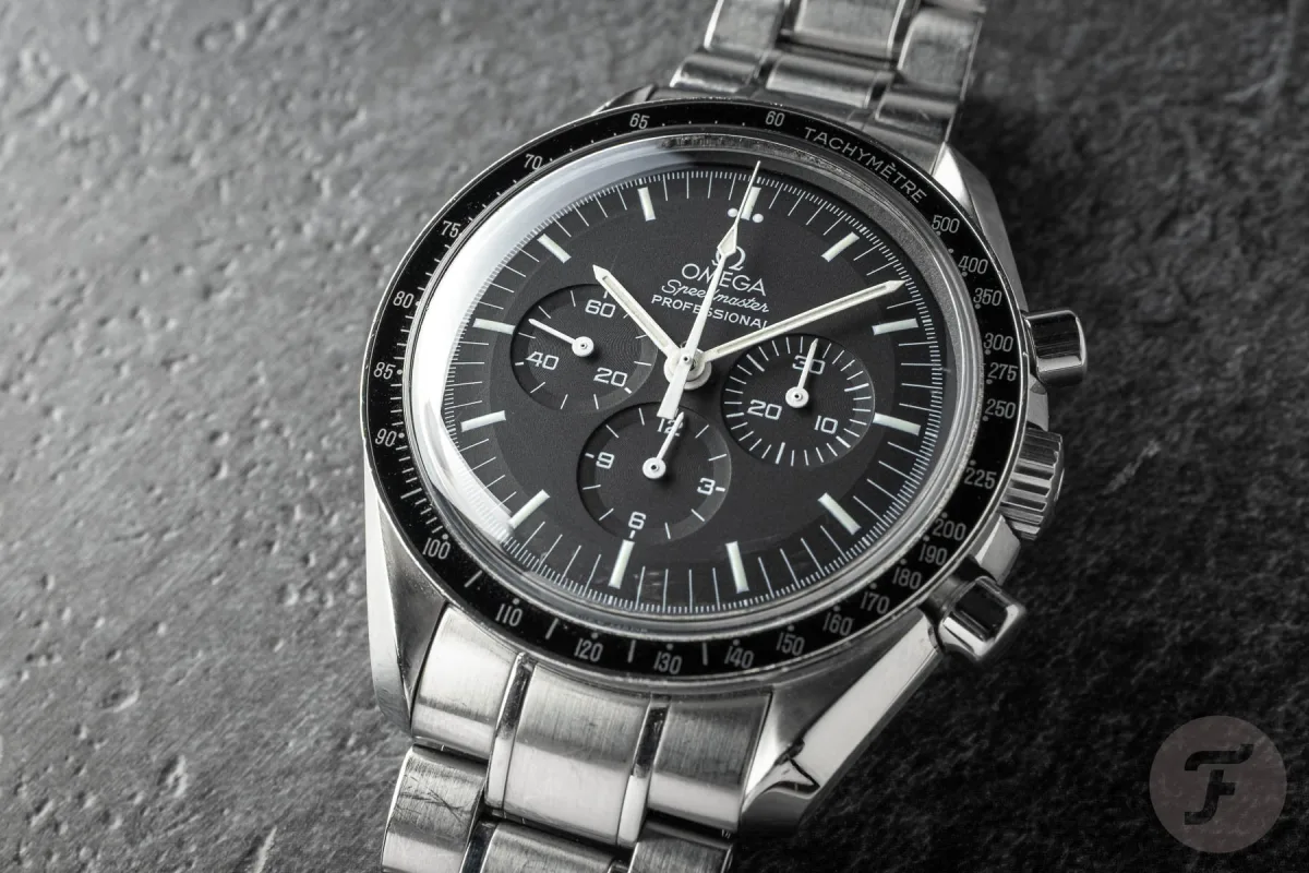 Omega Speedmaster Reduced showing chronograph module