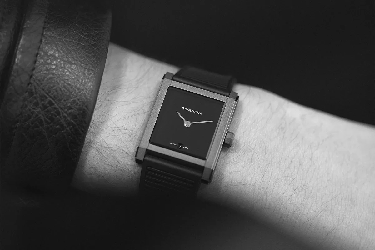Rivanera Piccolo watch with Musou Black dial