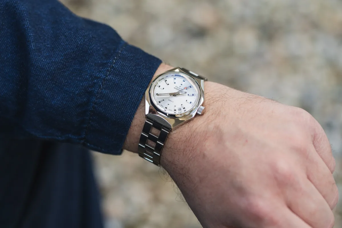 Comfort fit of Zenith Defy Revival A3643 on wrist