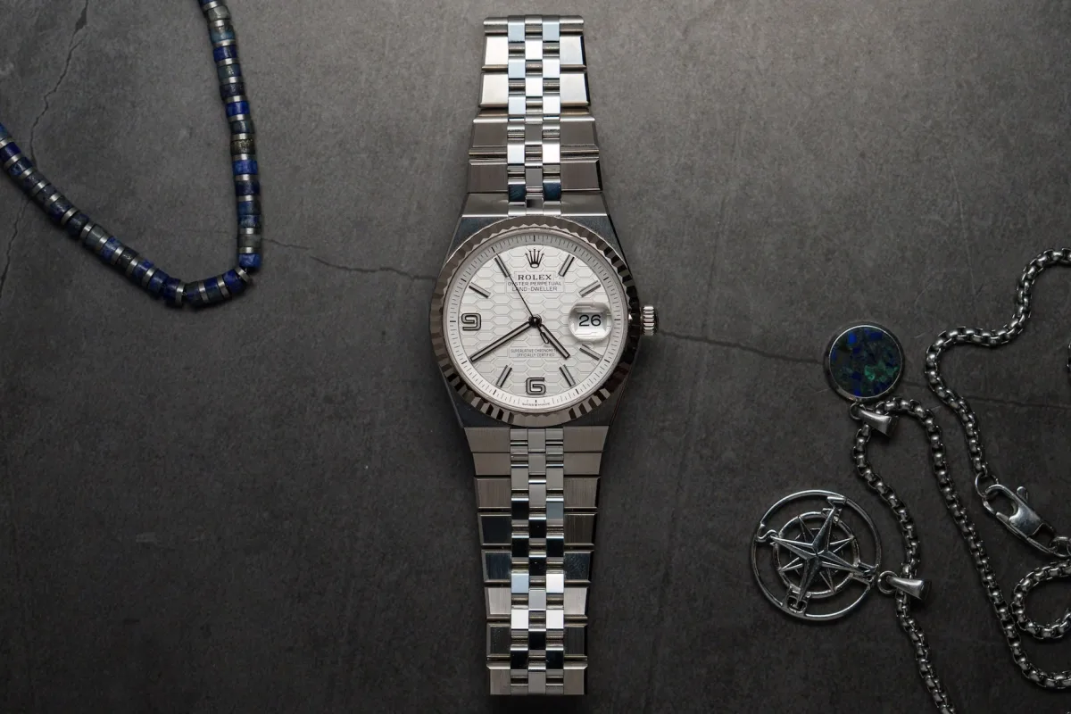 Rolex Land-Dweller 36 bracelet adjustment