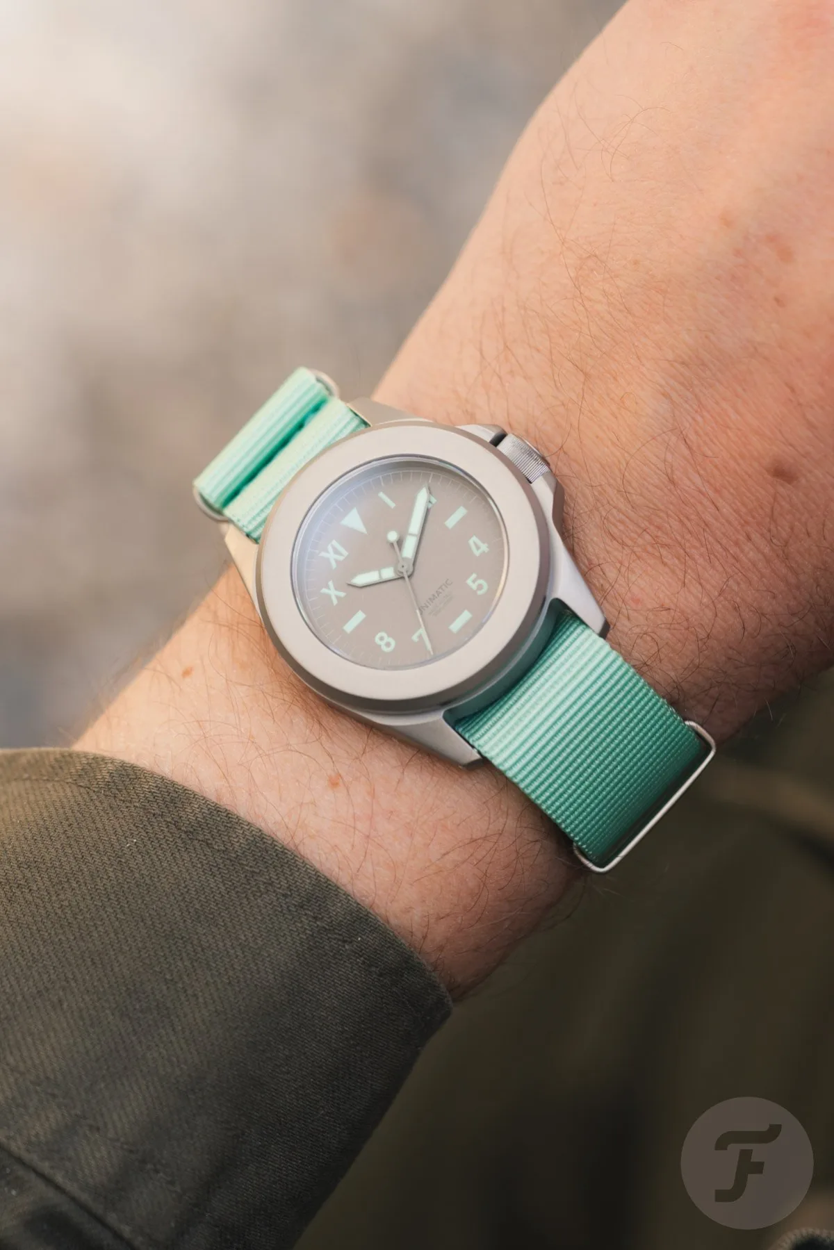 Wrist shot of Unimatic Modello Quattro U4S-T-LB