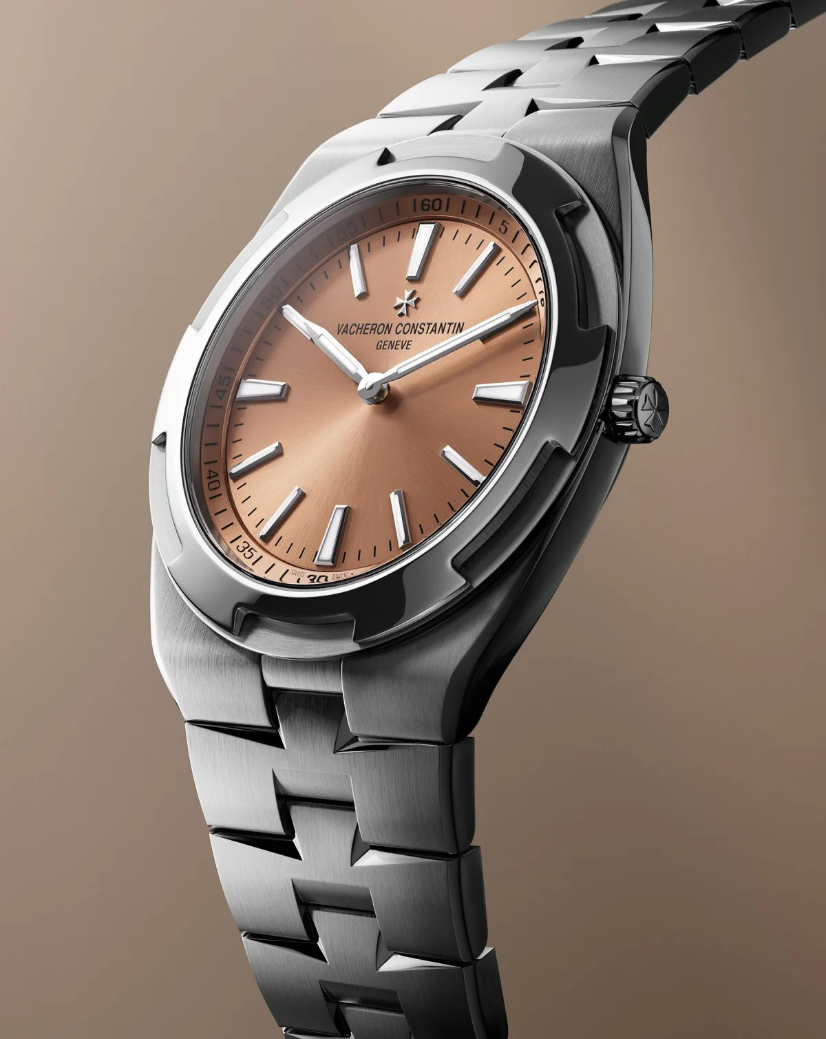 Vacheron Constantin Overseas Self-Winding Ultra-Thin case details