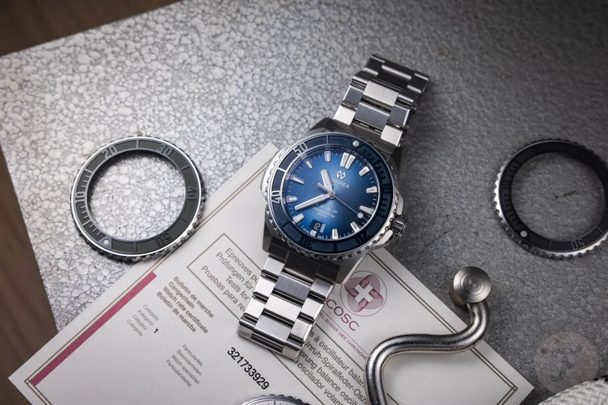 Formex Reef 39.5 mm with interchangeable bezel