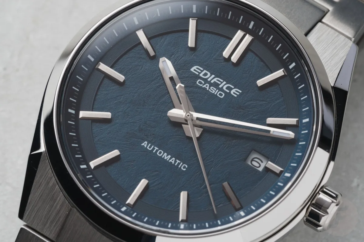 Casio Edifice EFK-110 close-up