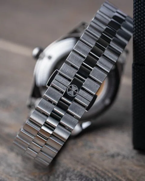 Detailed view of the movement finish