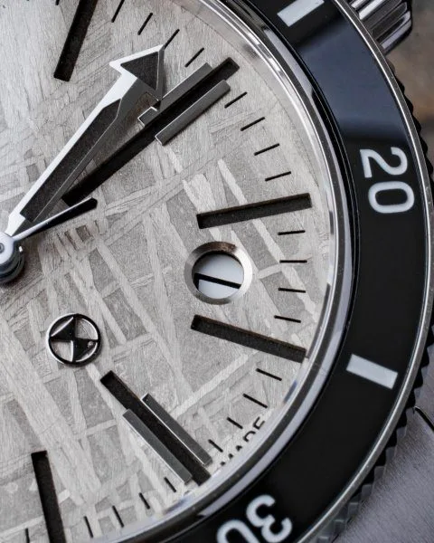 Sandwich dial construction with laser-cut markers