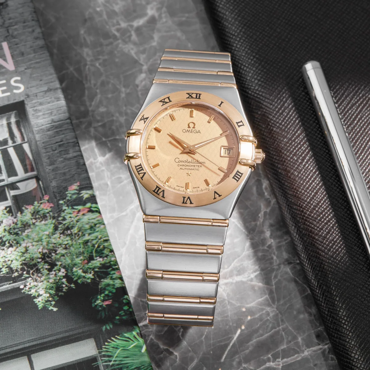Two-tone Omega Constellation ’95 bracelet types